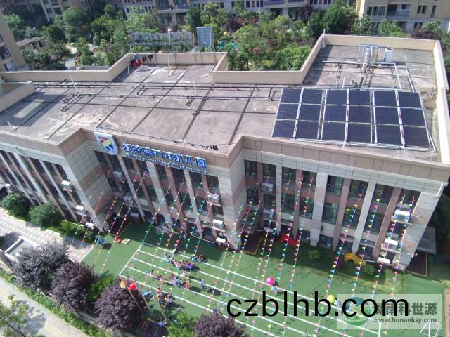 鑫遠(yuan)尚璽紅黃藍RYB幼(you)兒園太陽能熱水係統項目(mu)