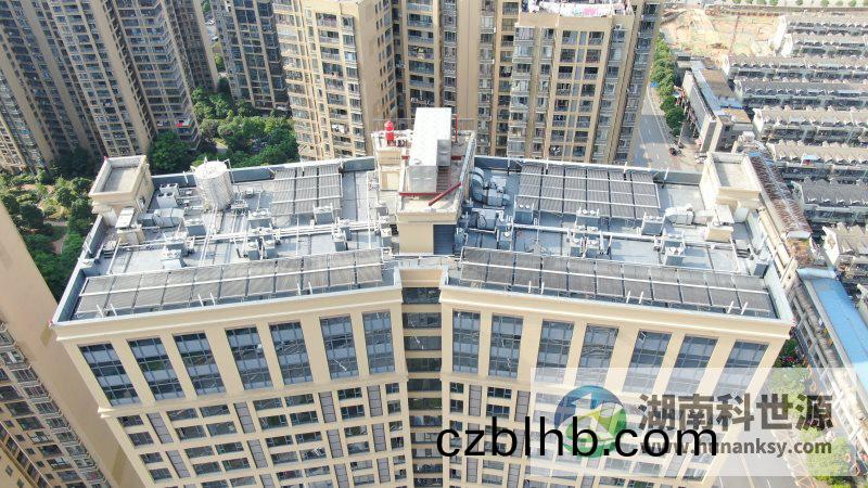 鑫遠·湘府文苑（二期）9#棟太陽能熱水係統工程