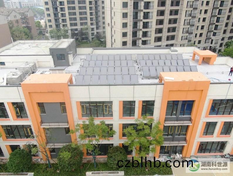 長沙中海瓏(long)庭住宅小(xiao)區15#棟幼兒園太(tai)陽能熱水係統工程