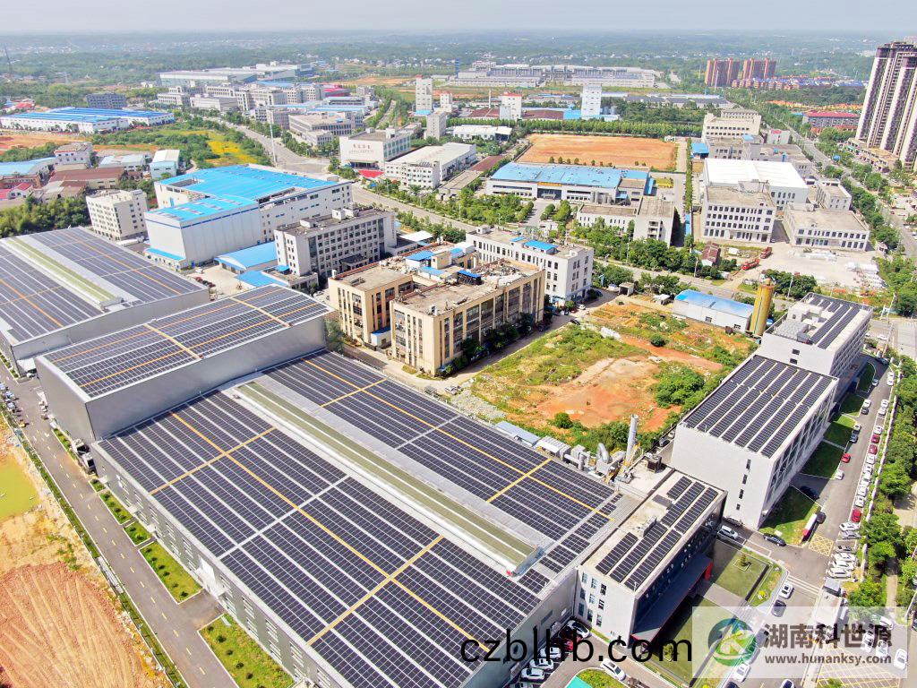 長沙銀騰塑印包裝公司廠(chang)房屋頂分佈式光伏髮電工程