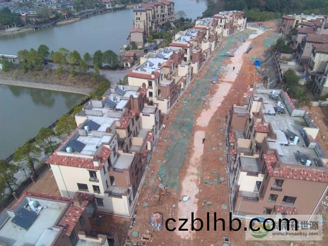 彆墅太陽能熱水(shui)係(xi)統(tong)