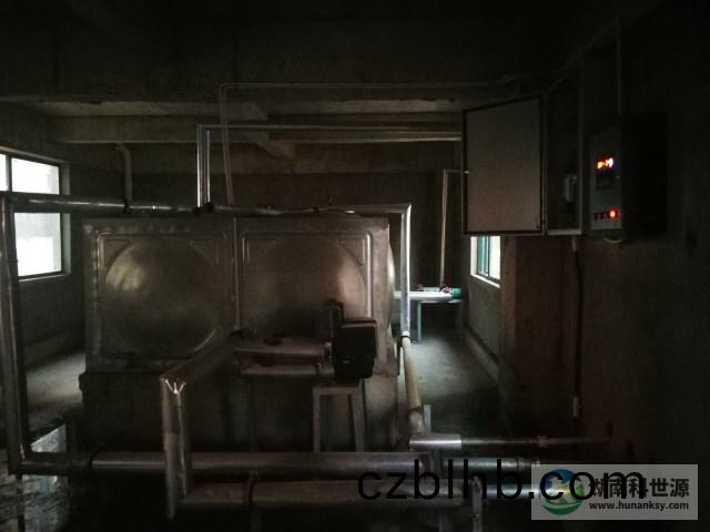 設備間太陽能水箱