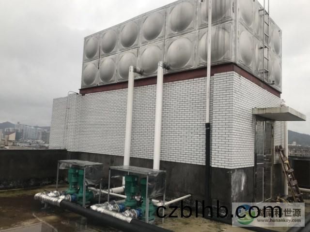 學(xue)校空氣能熱水係統