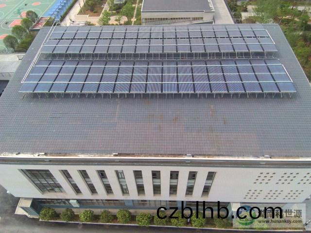 太陽能平舖(pu)大串聯(lian)熱水循環係統