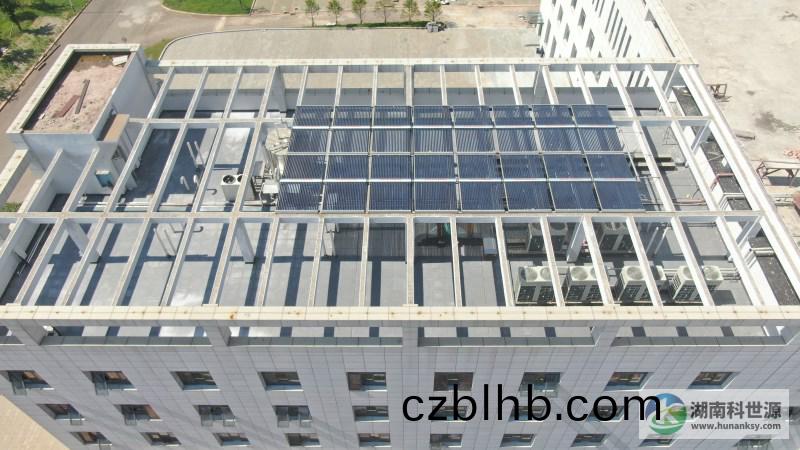 屋頂太陽(yang)能熱水係統