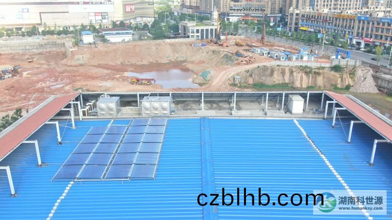 小學屋頂太陽能熱水(shui)係統工程