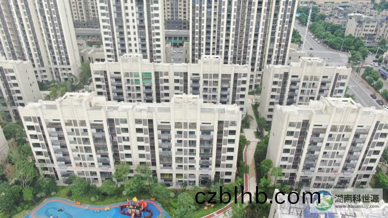 陽檯壁(bi)掛式太(tai)陽能(neng)