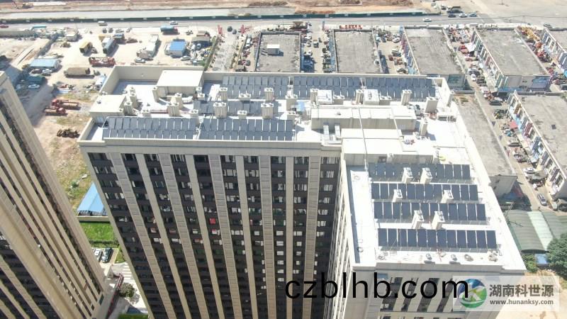 平闆太(tai)陽能集熱係統