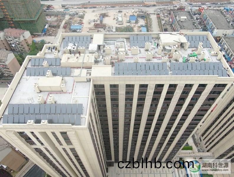 平闆(ban)太陽能集(ji)熱器