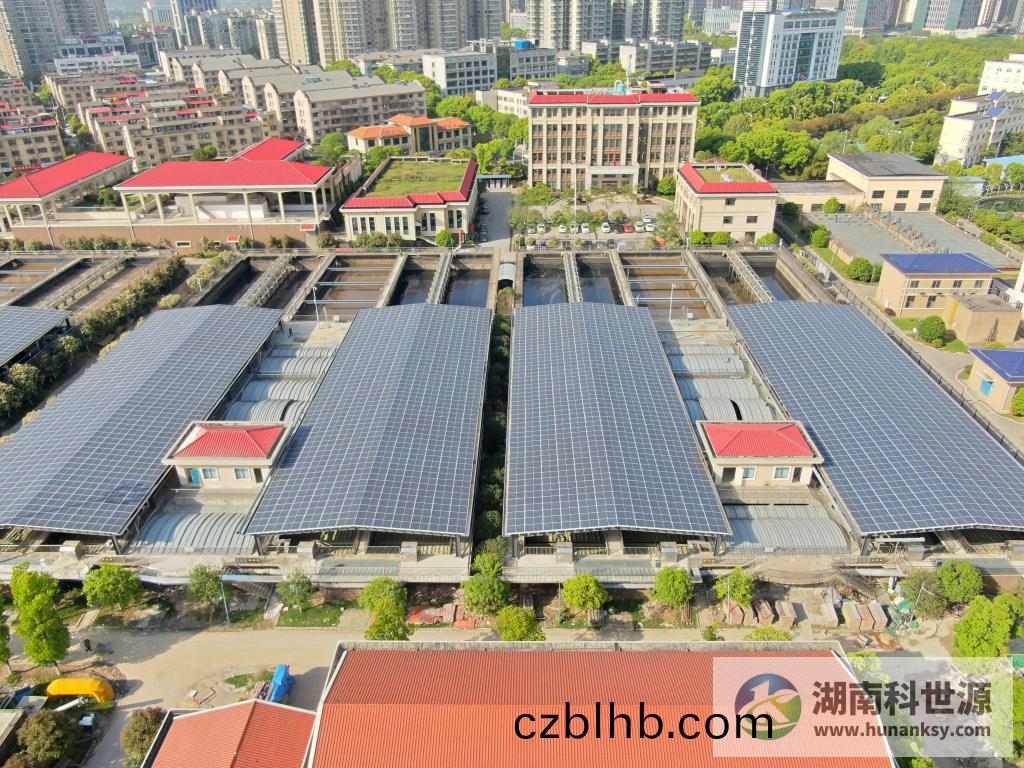 湖南科世源(yuan),湖南(nan)太陽能(neng),長(zhang)沙太陽能(neng),太陽能熱水(shui)工程,湖南太陽能光伏(fu)髮電,熱水工程,空氣源(yuan)熱水係統,長沙(sha)中央空調