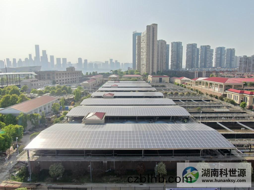 湖南(nan)科世源,湖南太陽能,長沙太陽能(neng),太陽能熱水(shui)工程(cheng),湖南太陽(yang)能光伏髮電,熱水工程,空氣源熱水係統,長沙中(zhong)央空調