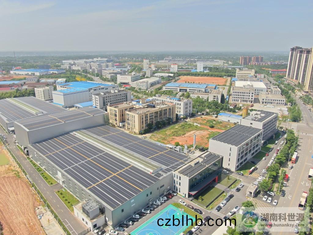 廠房(fang)屋(wu)頂光伏髮(fa)電5